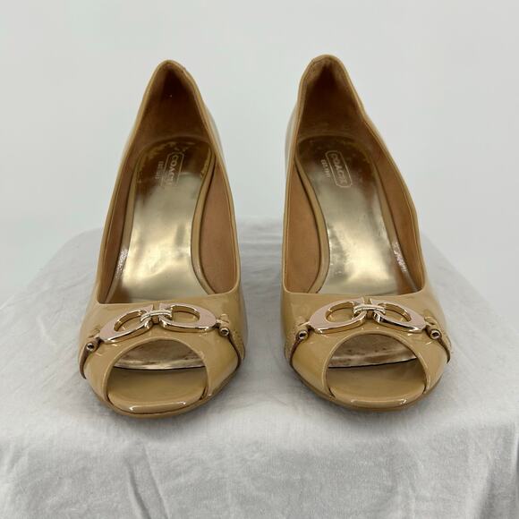 VTG y2k Women's Tan Patent Leather COACH Elora Wedge Peep Toe Buckle Sandals 9M - Picture 2 of 8